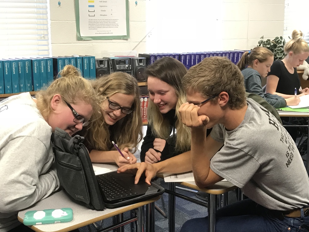 Super Sleuths in English 1 collaborate to investigate a homicide, gather evidence, present theories, and defend their opinions to find out “Who Dunnit?”
